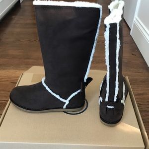 Bow Back Tall Boots